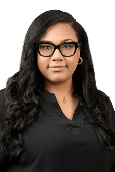 Melanie Hernandez Paralegal - Merson Law